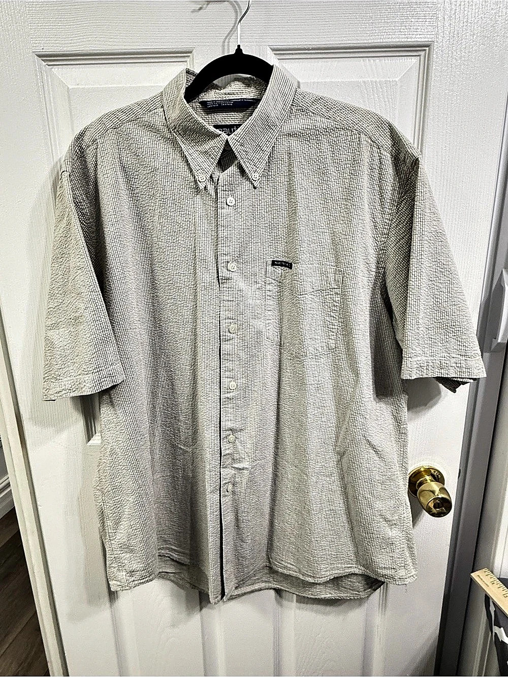 Nautica Seersucker Short Sleeve Button Down Shirt Large